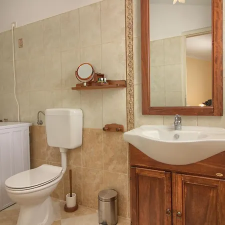 Beautiful Divina With Large Pool, Sauna & Hydrommassage Near Pula, High Level Of Privacy * Šišan