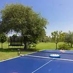 Beautiful Divina With Large Pool, Sauna & Hydrommassage Near Pula, High Level Of Privacy Villa *