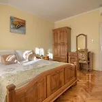 Beautiful Divina With Large Pool, Sauna & Hydrommassage Near Pula, High Level Of Privacy Šišan
