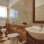 Beautiful Divina With Large Pool, Sauna & Hydrommassage Near Pula, High Level Of Privacy Villa Šišan