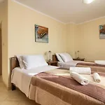 Beautiful Divina With Large Pool, Sauna & Hydrommassage Near Pula, High Level Of Privacy Šišan