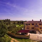 Villa Beautiful Divina With Large Pool, Sauna & Hydrommassage Near Pula, High Level Of Privacy Šišan