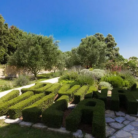 Beautiful Divina With Large Pool, Sauna & Hydrommassage Near Pula, High Level Of Privacy *