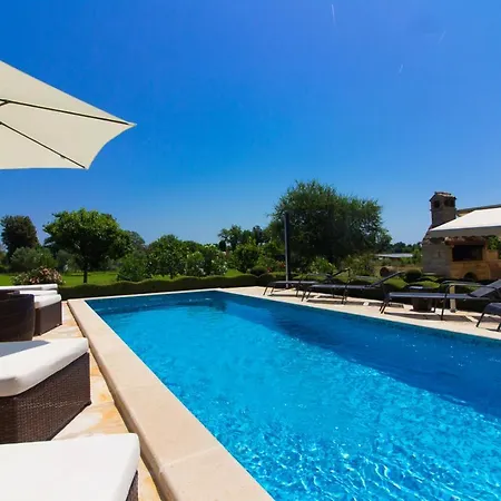 Villa Beautiful Divina With Large Pool, Sauna & Hydrommassage Near Pula, High Level Of Privacy *