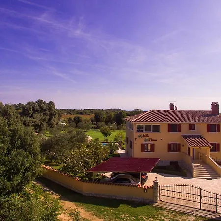 Villa Beautiful Divina With Large Pool, Sauna & Hydrommassage Near Pula, High Level Of Privacy Šišan